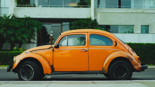 دانلود عکس ماشین قدیمی فلوکس نارنجی