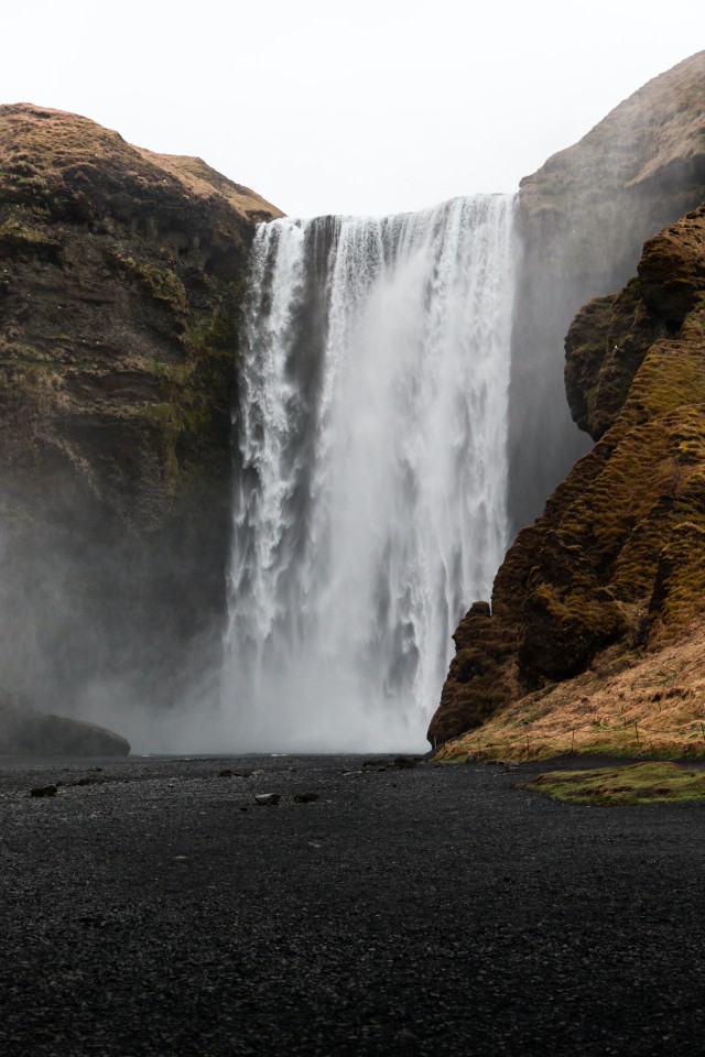 دانلود عکس آبشار عظیم و خوفناک با کیفیت عالی + FULL HD